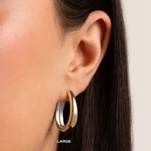 EUC Ring Concierge Multiway Two Tone 14k gold hoops Large